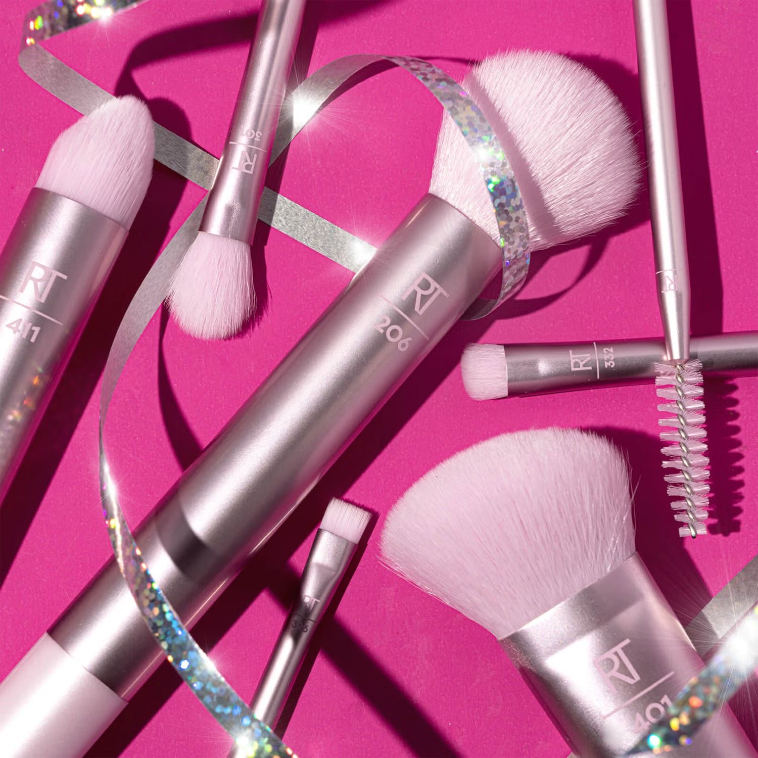 Real Techniques Light Up The Night Bundle (7 Piece Gift Set)