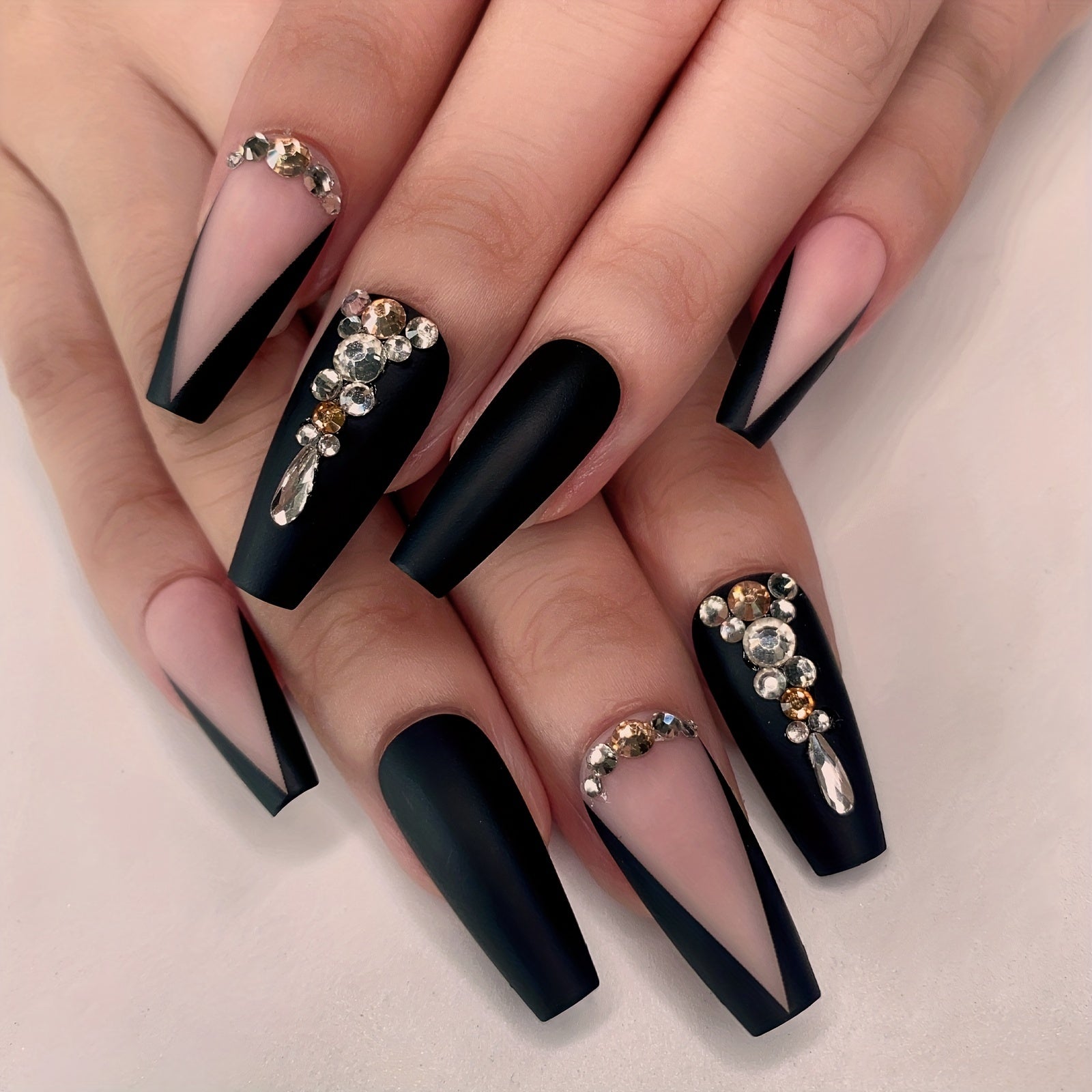 Long Luxury Rhinestone Fake Nails β Black French Tips